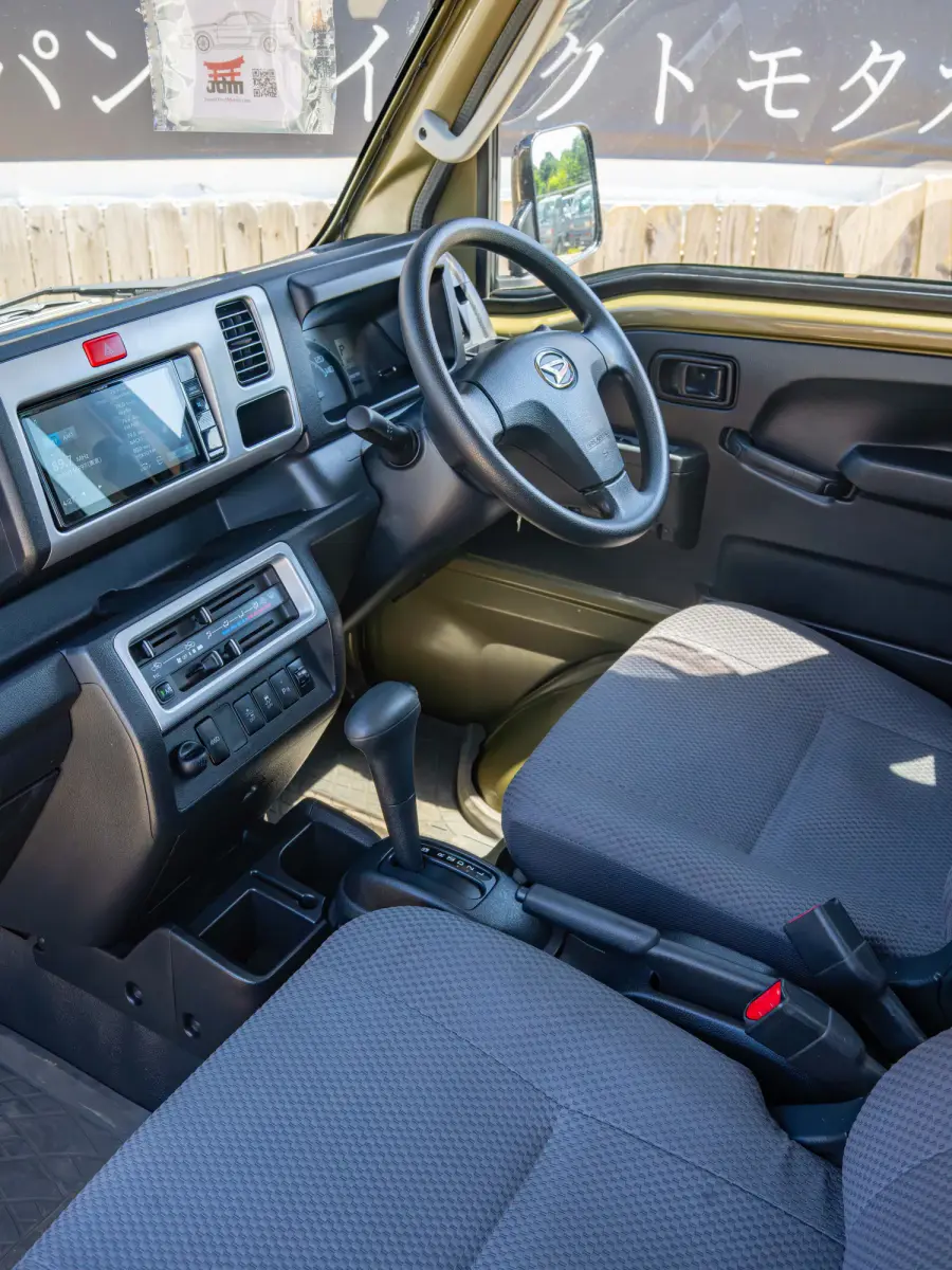2021 Daihatsu Hijet, a green off-road Kei Truck, for sale at Japan Direct Motors in Irmo, SC (photo 15 of 16)
