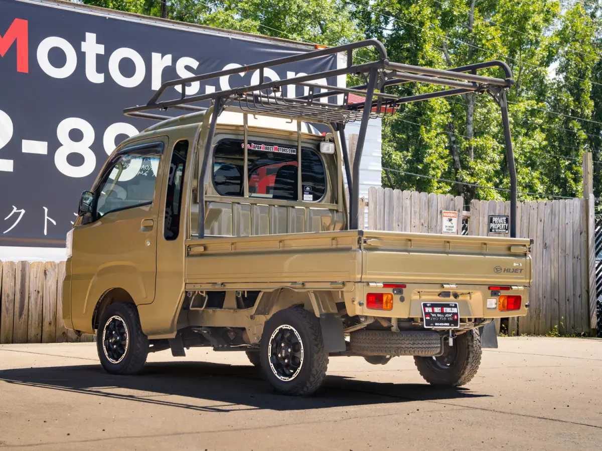 2021 Daihatsu Hijet, a green off-road Kei Truck, for sale at Japan Direct Motors in Irmo, SC (photo 7 of 16)