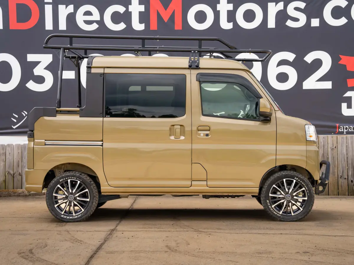 2023 Daihatsu Hijet Deckvan, a green off-road Kei Truck, for sale at Japan Direct Motors in Irmo, SC (photo 6 of 21)