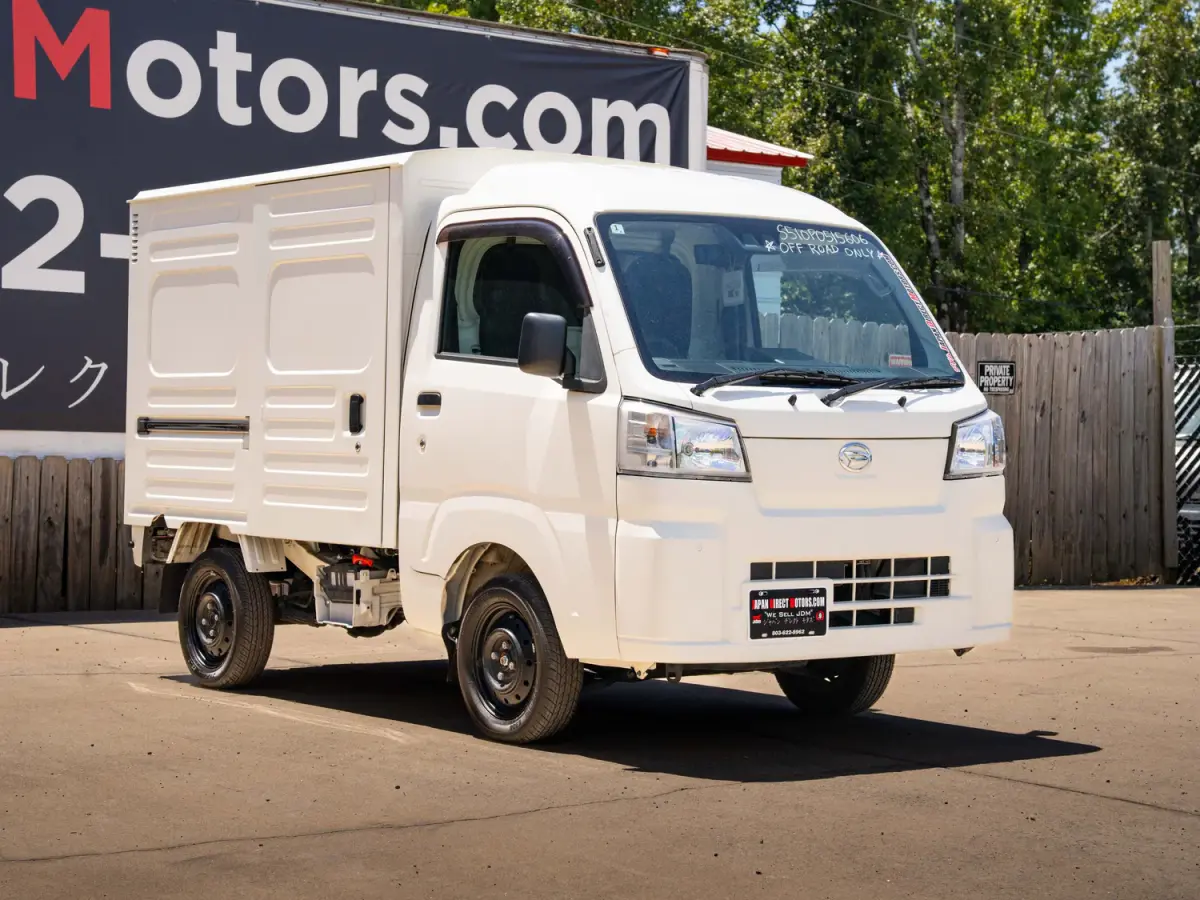 2023 Daihatsu Hijet, a black off-road Kei Truck, for sale at Japan Direct Motors in Irmo, SC (photo 5 of 19)