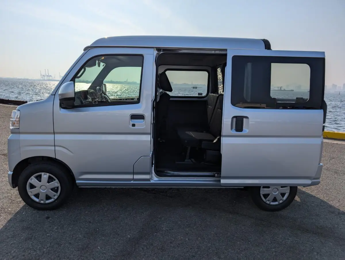 2024 Daihatsu Hijet Deck Van CVT Auto, an off-road Kei Truck, for sale at Dakota Mini Trucks in McIntosh, SD (photo 2 of 5)