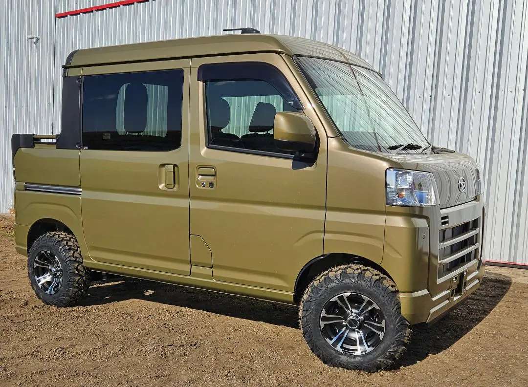 2024 Daihatsu Hijet Deck Van CVT Auto, an off-road Kei Truck, for sale at Dakota Mini Trucks in McIntosh, SD (photo 1 of 7)