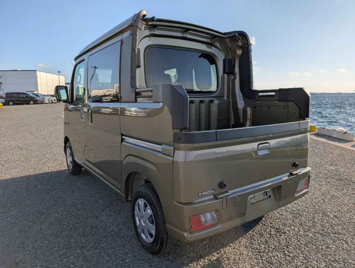 2024 Daihatsu Hijet Deck Van CVT Auto, an off-road Kei Truck, for sale at Dakota Mini Trucks in McIntosh, SD (photo 3 of 7)