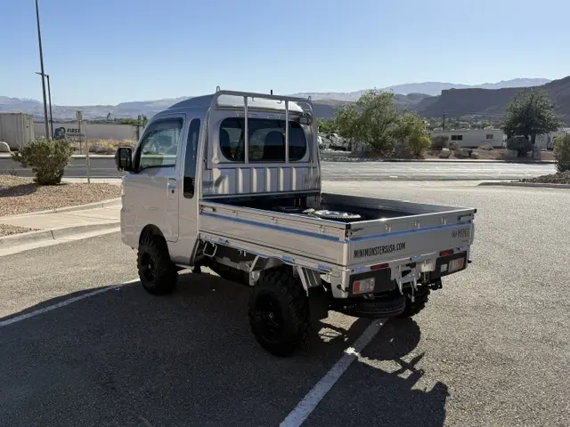 2025 Daihatsu Hijet Jumbo, a silver off-road Kei Truck, for sale at Mini Monsters USA in St. George, UT (photo 5 of 23)