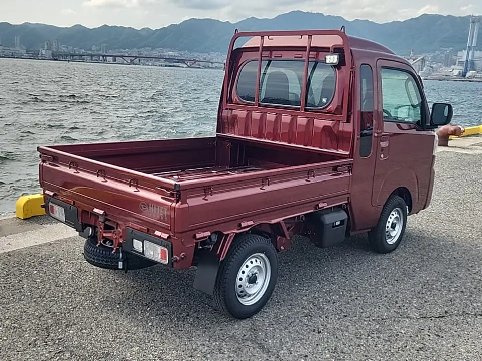 2025 Daihatsu Hijet Jumbo, a red off-road Kei Truck, for sale at Mini Monsters USA in St. George, UT (photo 11 of 23)