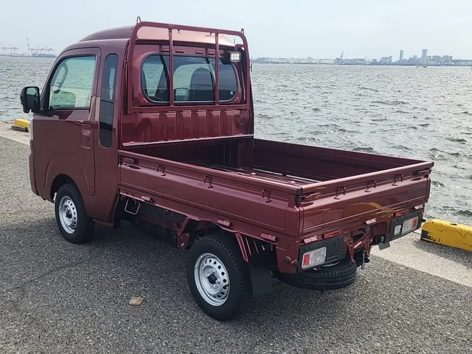 2025 Daihatsu Hijet Jumbo, a red off-road Kei Truck, for sale at Mini Monsters USA in St. George, UT (photo 21 of 23)