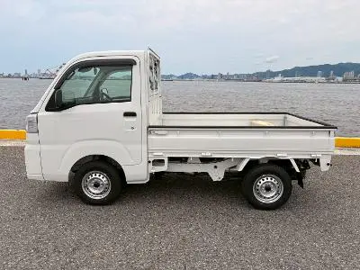 2025 Daihatsu Hijet Regular Cab, an off-road Kei Truck, for sale at Dakota Mini Trucks in McIntosh, SD (photo 2 of 5)