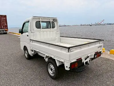 2025 Daihatsu Hijet Regular Cab, an off-road Kei Truck, for sale at Dakota Mini Trucks in McIntosh, SD (photo 3 of 5)