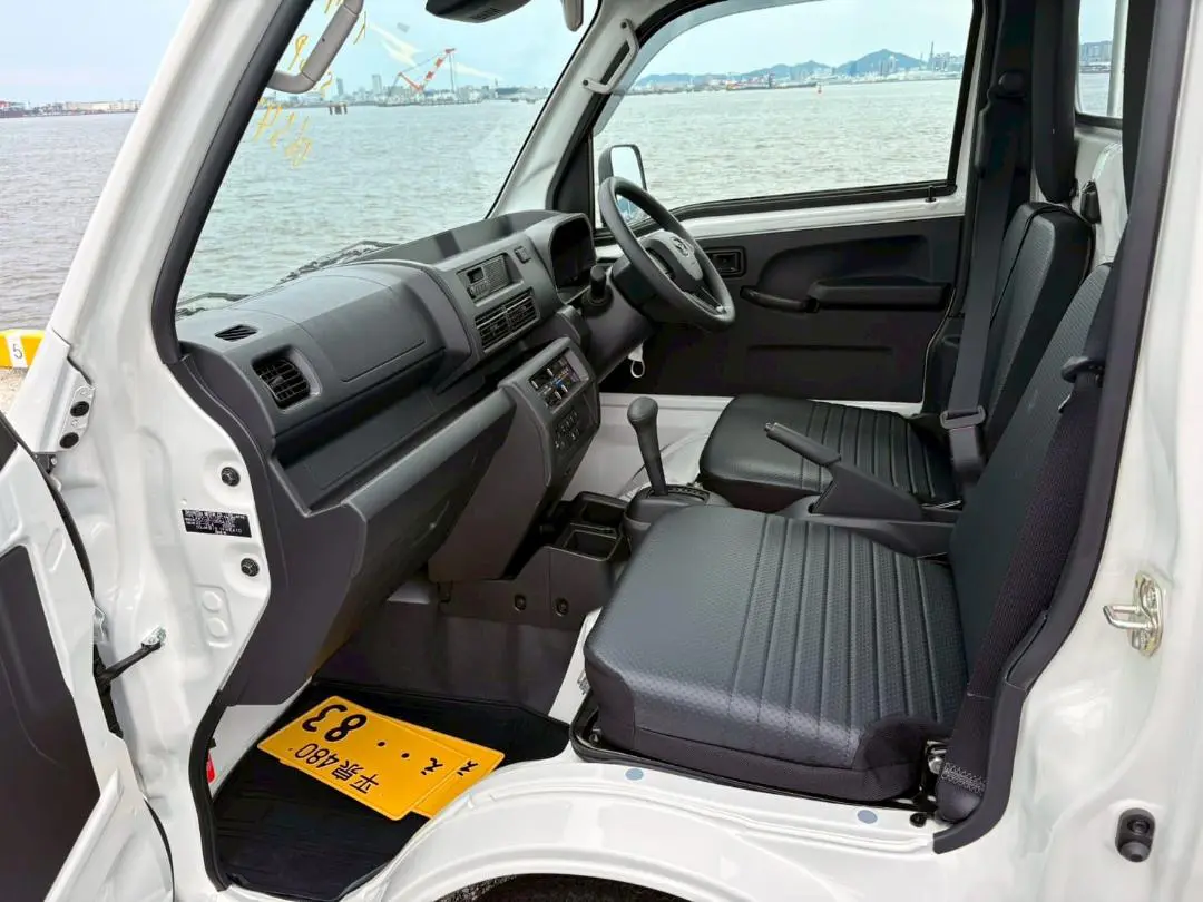 2025 Daihatsu Hijet Regular Cab, an off-road Kei Truck, for sale at Dakota Mini Trucks in McIntosh, SD (photo 4 of 5)