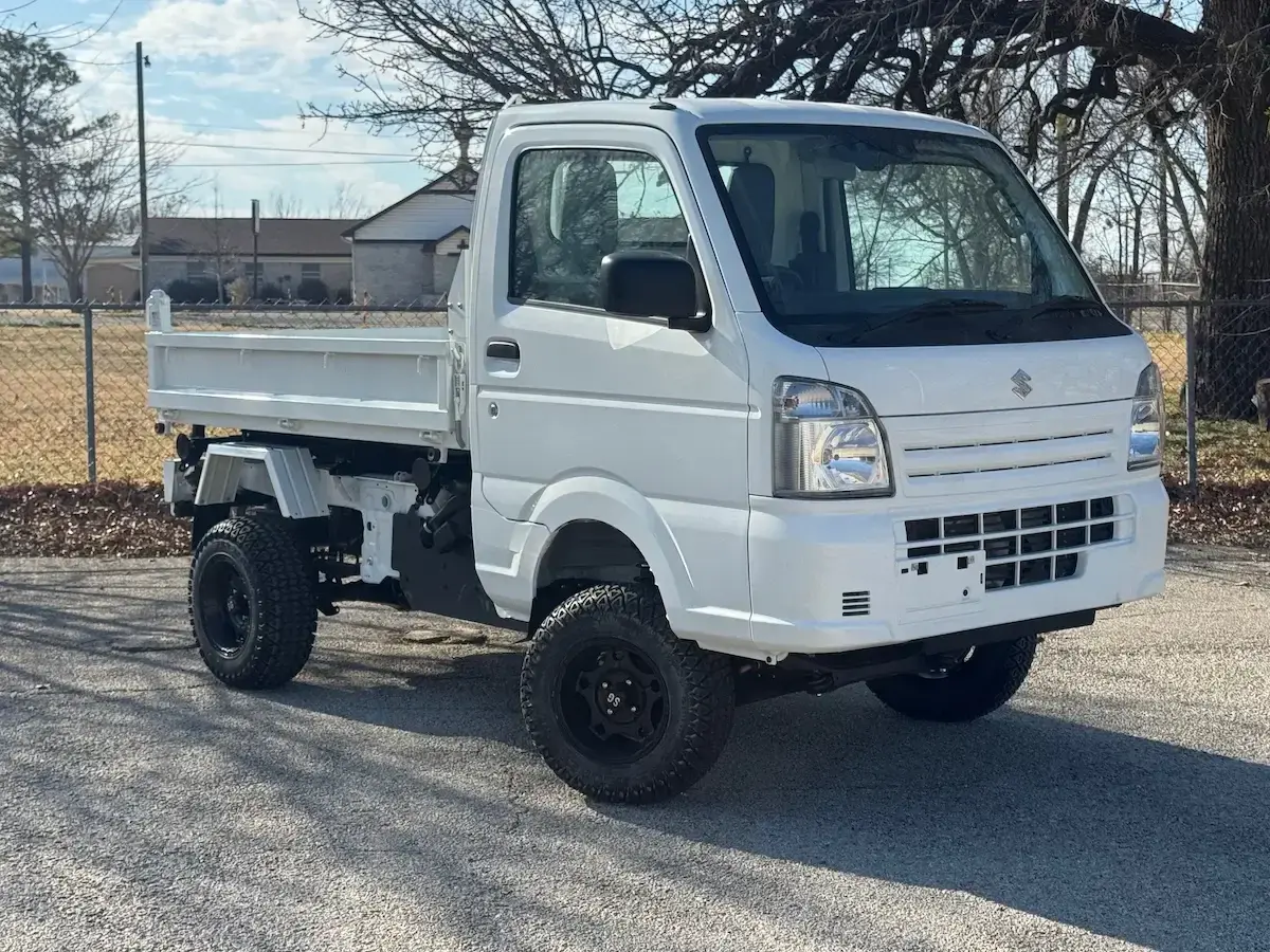 2025 Suzuki Carry Scissor/Dump Lift, a white off-road Kei Truck, for sale at Weatherford Mini Trucks in Weatherford, TX (photo 2 of 12)