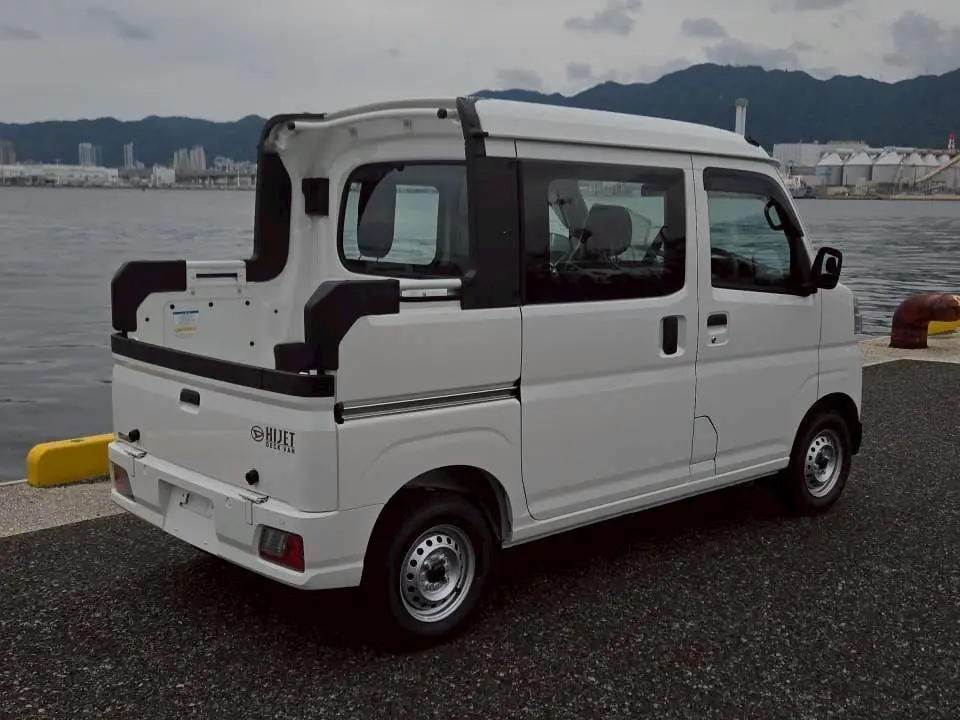 2026 Daihatsu Hijet Deck Van, a white off-road Kei Truck, for sale at Mini Monsters USA in St. George, UT (photo 5 of 17)