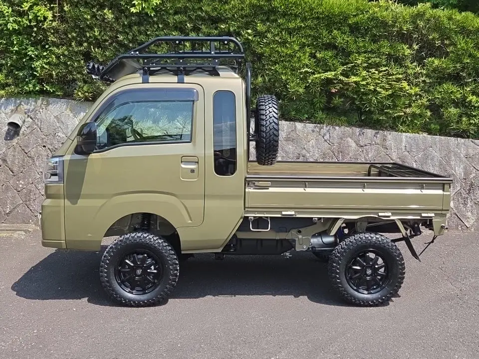 2026 Daihatsu Hijet Extreme, a green off-road Kei Truck, for sale at Mini Monsters USA in St. George, UT (photo 4 of 16)