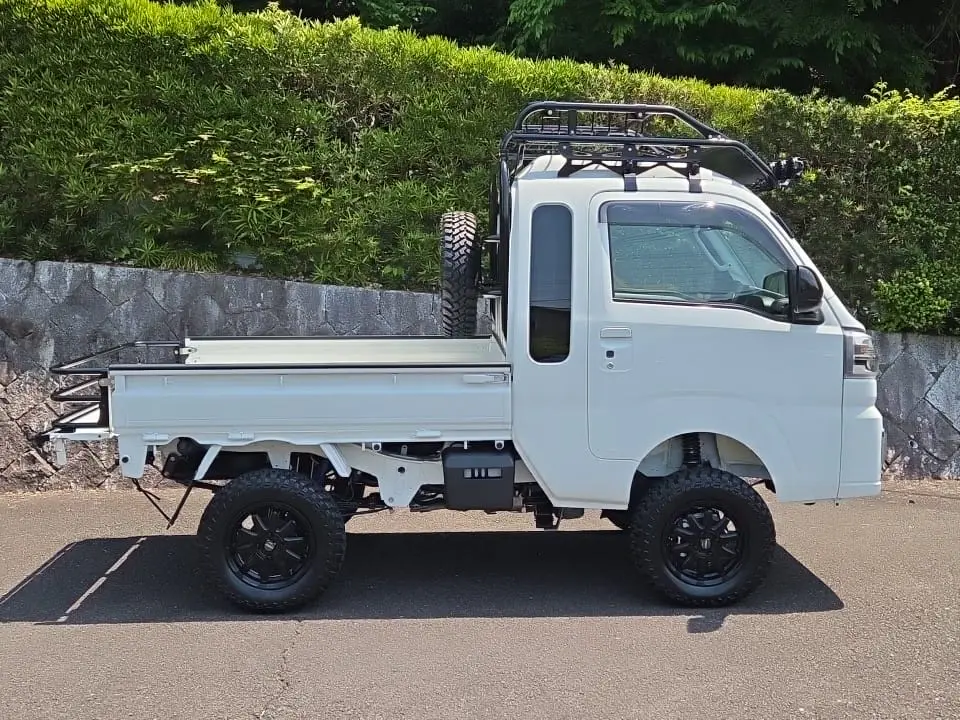 2026 Daihatsu Hijet Extreme, a white off-road Kei Truck, for sale at Mini Monsters USA in St. George, UT (photo 3 of 16)