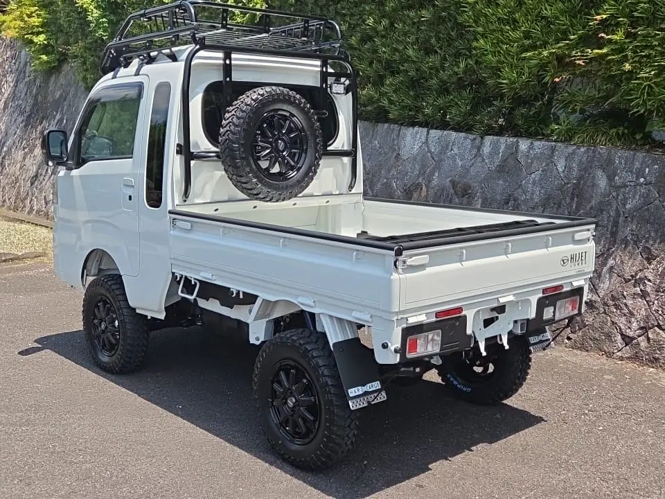 2026 Daihatsu Hijet Extreme, a white off-road Kei Truck, for sale at Mini Monsters USA in St. George, UT (photo 4 of 16)