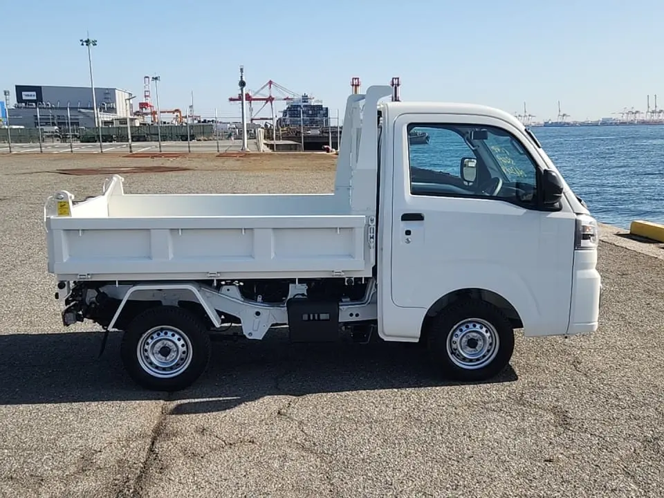 2026 Daihatsu Hijet HD Dump, a white off-road Kei Truck, for sale at Mini Monsters USA in St. George, UT (photo 6 of 19)