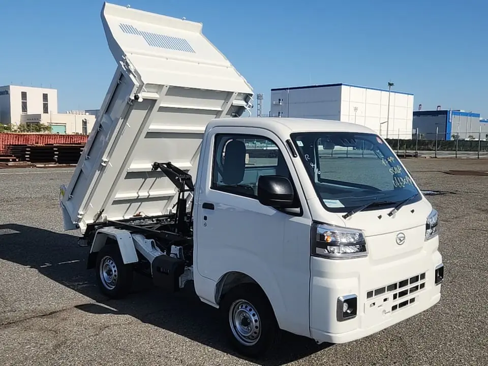2026 Daihatsu Hijet HD Dump, a white off-road Kei Truck, for sale at Mini Monsters USA in St. George, UT (photo 7 of 19)