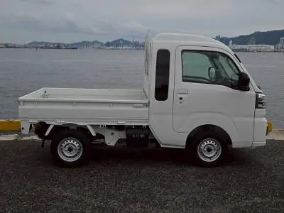 2026 Daihatsu Hijet Jumbo CVT Auto, an off-road Kei Truck, for sale at Dakota Mini Trucks in McIntosh, SD (photo 3 of 5)
