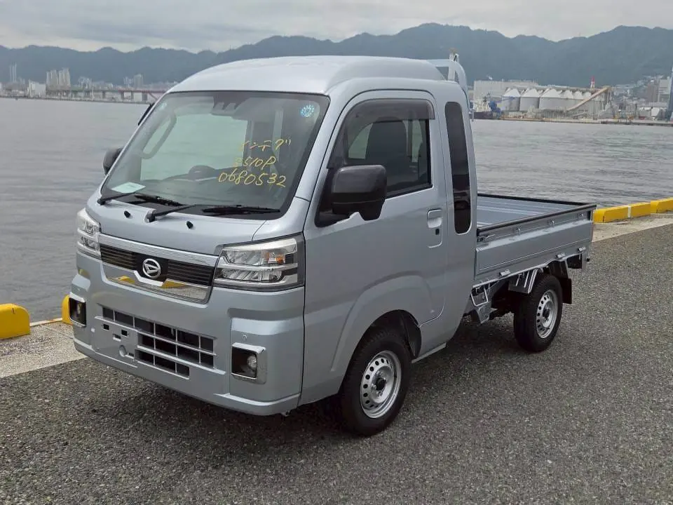 2026 Daihatsu Hijet Jumbo, a silver off-road Kei Truck, for sale at Mini Monsters USA in St. George, UT (photo 2 of 13)
