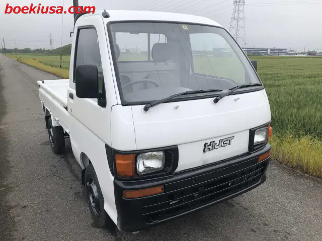 1994 Daihatsu Hijet 4x4, a white Kei Truck, for sale at Boeki USA in Paterson, NJ