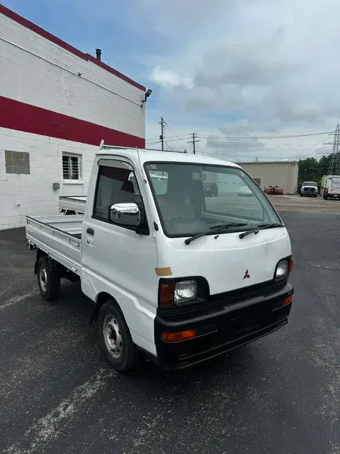 1996 Mitsubishi MiniCab 4x4, a Kei Truck, for sale at Krazy Kei Imports in Milwaukee, WI