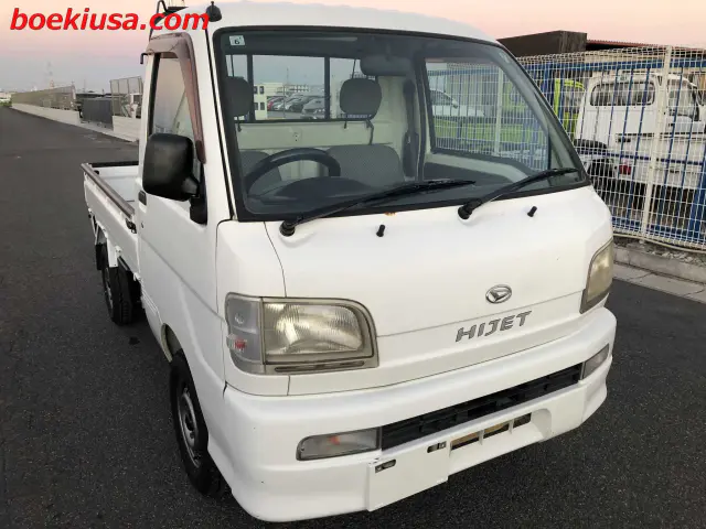 1999 Daihatsu Hijet 4x4, a white Kei Truck, for sale at Boeki USA in Paterson, NJ