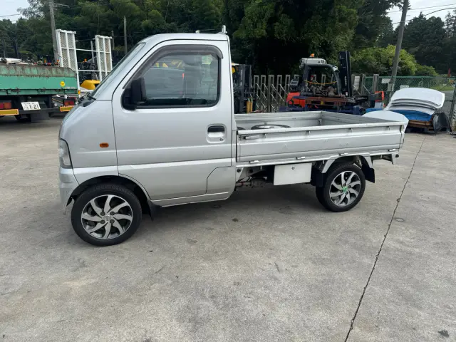 2001 Suzuki Carry 4x4, a silver Kei Truck, for sale at Skyline Kei Trucks in Houston, TX
