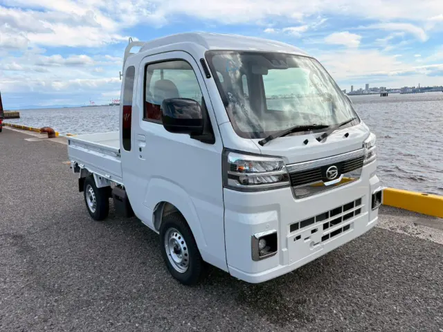 2026 Daihatsu Hijet Jumbo CVT Auto, an off-road Kei Truck, for sale at Dakota Mini Trucks in McIntosh, SD